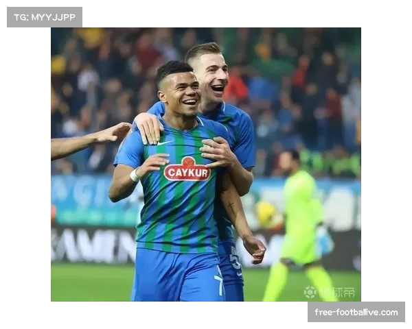 土超教练团队引入数据分析，科学训练提升球队表现