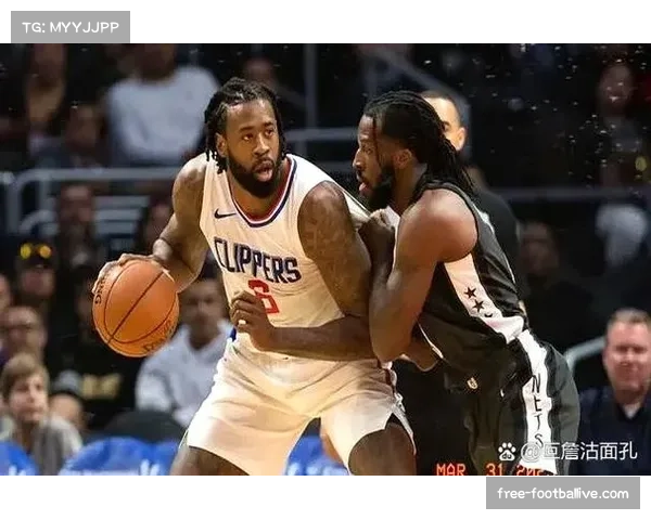 青岛双加时内线优势 米奇30分22篮板6助攻统治禁区 青岛双加时内线优势 米奇30分22篮板6助攻统治禁区